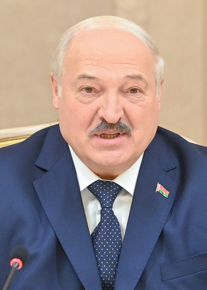 Belarus devlet başkanı Alexander Lukashenko (dini: ateist)