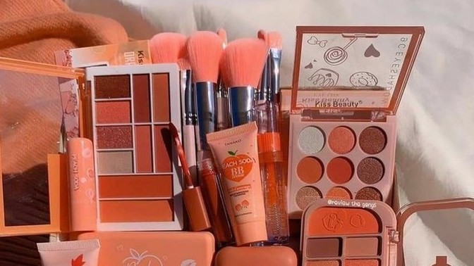 Tarihi geçmiş makyaj malzemesi kullanılır mı?