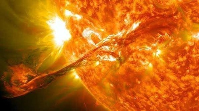 2024 yılı nasıl olacak sizce arkadaşlar güneş patlaması olacak diyorlar internetler elektrikler kesilecek?
