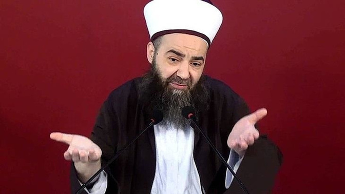 Cübbeli Ahmet, "Ben YouTuber'im, aylık gelirim ise 140 bin TL" demiş. Ne düşünüyorsunuz?