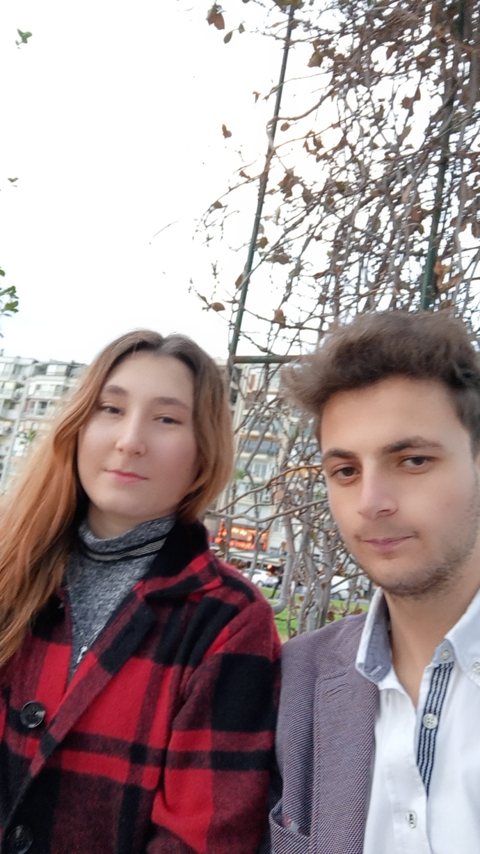 Sevgilinizin giyim tarzını beğenir misiniz yoksa kendi istediğiniz tarzı mı giydirmeye çalışırsınız?