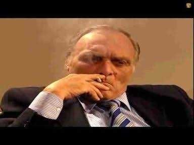 Kızım olacak varlık erkeklerle geziyor acik giyiniyor napim bunu?