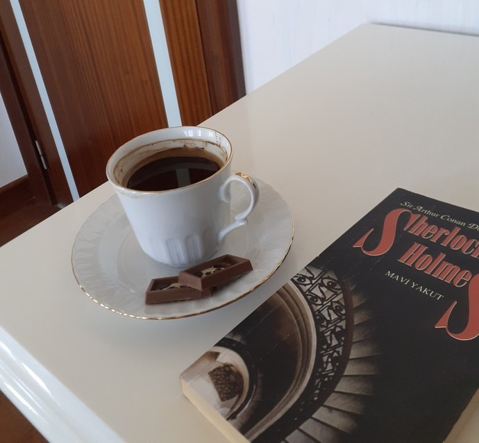 Türk kahvesinin yanında ne seversiniz?