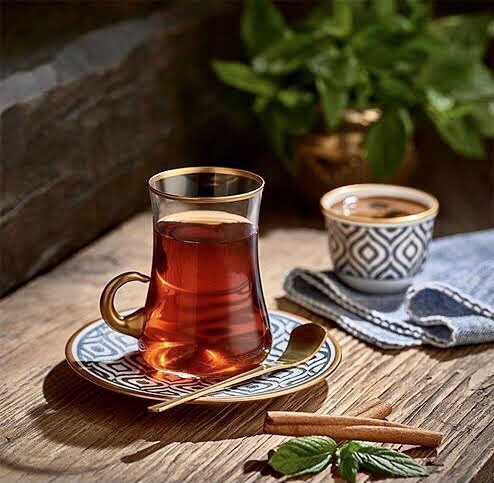Senin yorgunluğunu çay mı alır, kahve mi?