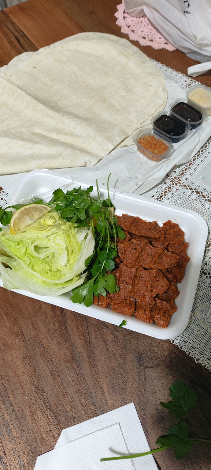 Şu an tok bile olsam yerim dediğiniz ne var?