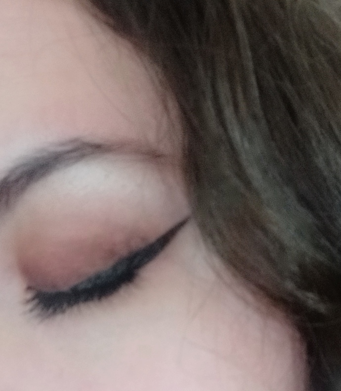 Eyeliner çekmeyi becerebilmiş miyim?