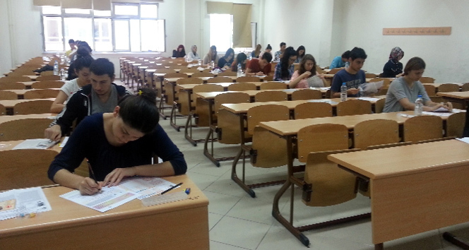 Sizce AÖFte okuyan öğrencilere haksızlıklar var mı?