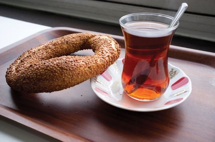 Simitin yanına hangi içecek daha çok yakışıyor?