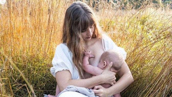 Anne, çocuğunu istediği yerde emzirme hakkına sahip midir?