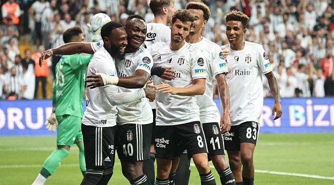 Beşiktaşta Sular Durulmuyor Derbi Sonrası 4 Oyuncu kadro dışı bırakıldı. Sizce Kadro Dışı Bırakılmaları Doğru mu?