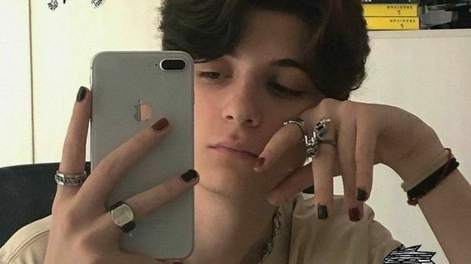 Kız arkadaşım için feminen biri oldum. Ne düşünüyorsunuz?