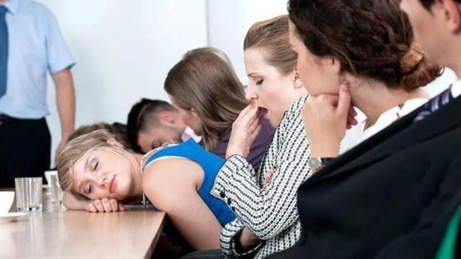 Seminer veya konferanslarda uyur musunuz 😴😅?