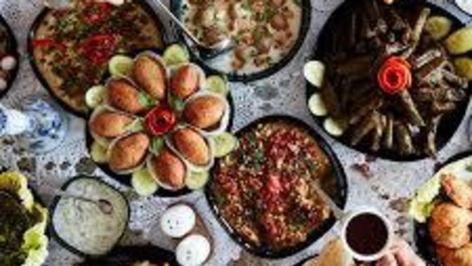 Bir yemek olsan hangi yemek olurdun? Kalorili bir yemek mi yoksa diyet yemeği mi?