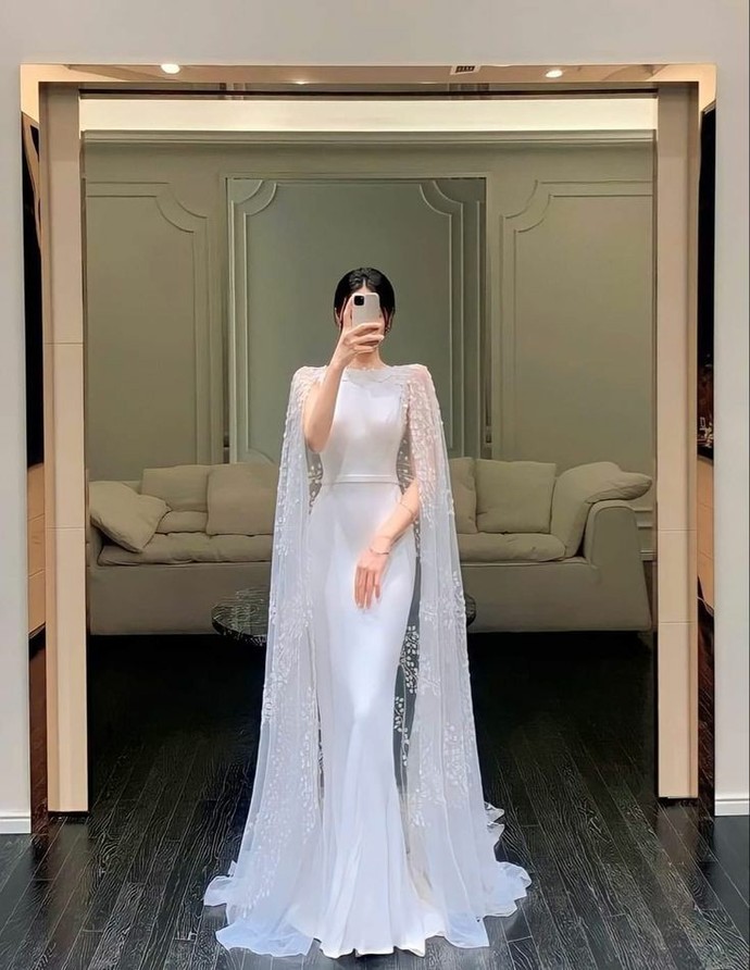 Hangi gelinlik modeli daha hoş?