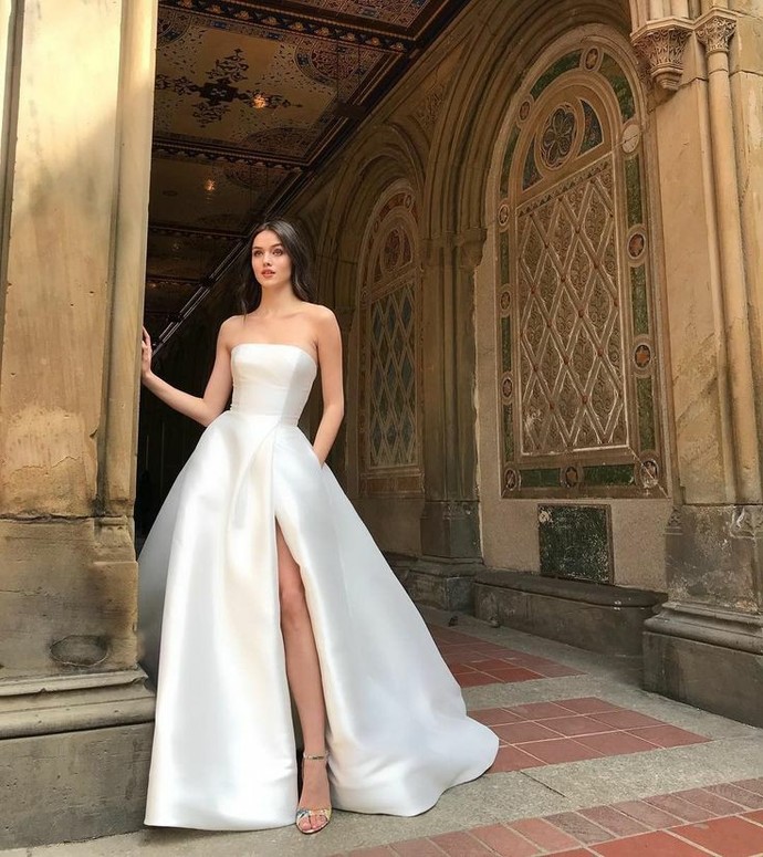 Hangi gelinlik modeli daha hoş?
