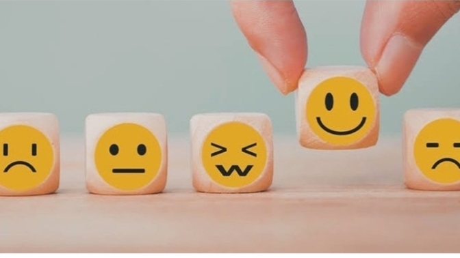 Mutluluk sadece tebessüm etmek mi, ağız dolusu gülmek mi, yoksa içinizi kaplayan o huzur dolu his mi?