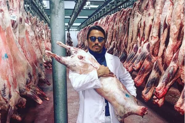 Sizce en aktivist vegan bile arada sırada et yemiyor mudur?