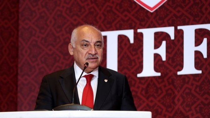 Türkiye'deki futbol ligleri 19 Aralık Salı günü tekrar başlıyor! Ertelenmesi saçma mıydı?