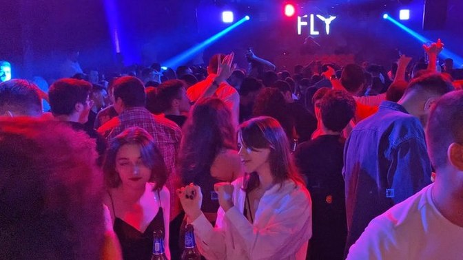 Eğlence mekanlarında ne içmeyi seversiniz?