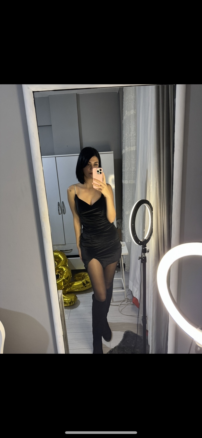 Kombin çizmeyle mi yoksa botla mı daha iyi olur?