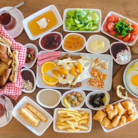 Kahvaltıda ne olsa dayanamazsın?