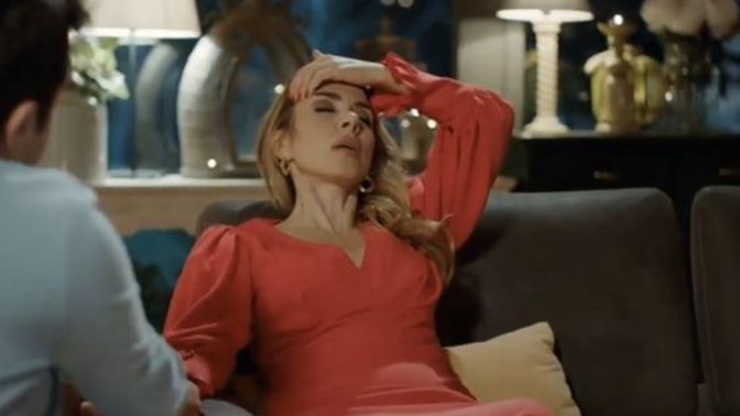 Eşiniz gece uyurken karşı cinsin bir ismini söylese boşanır mısınız?