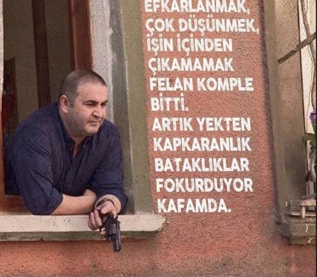 Aşırı derecede efkarlandım durduk yere… kim bana katılmak ister?