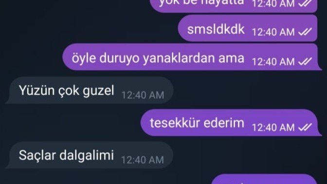 Sizce İngilizce öğretmeni bana yürüyor mudur?