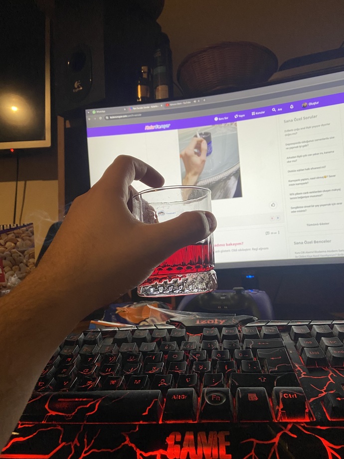 Uykusuz gecelerin sessizliğinde ne yapıyorsunuz?