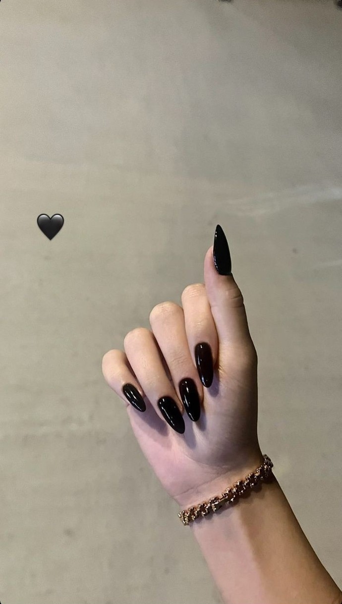 Tırnaklarım nasıl 🥺🖤 ?