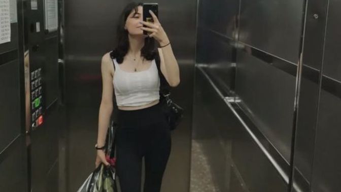 1.66 boyundayım, boyumdan rahatsız oluyorum. Sizce çok mu uzunum?
