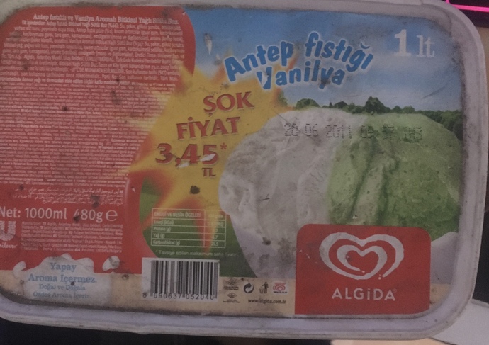 Sizinde böyle eski yıllardan kalan her hangi bir eşya fişiniz falan var mi her hangi birsey?