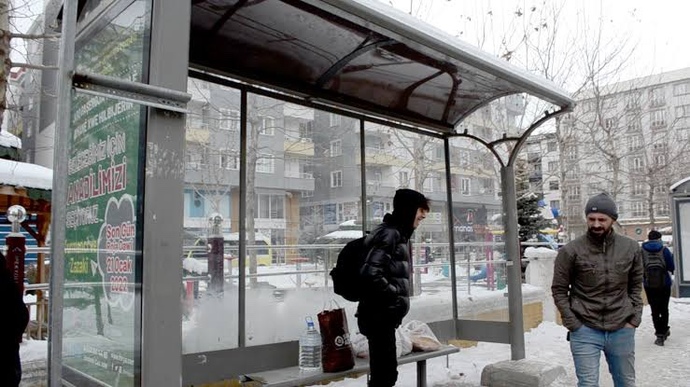 Bir durakta en fazla ne kadar beklersin?