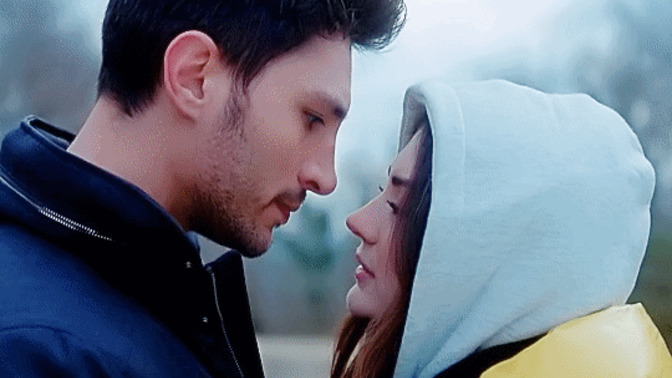 Aşkın belli bir mevsimi var mıdır?