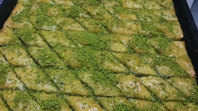 Herkese günaydın, dün yaptığım baklava nasıl olmuş?