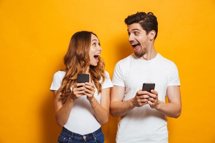 Sevgiliniz modeli eski telefonunu, sizin yeni aldığınız telefonla değiştirmek isterse cevabınız ne olurdu?