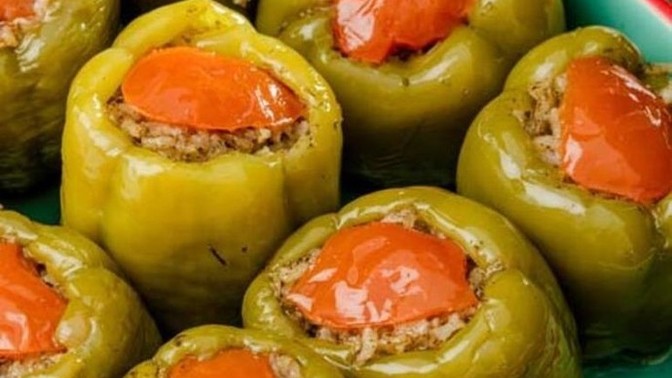 Biber dolmasını etli mi seversiniz yoksa zeytinyağlı mı?