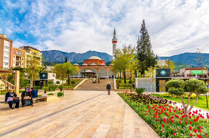 Manisa'da nereleri gezebilirim?