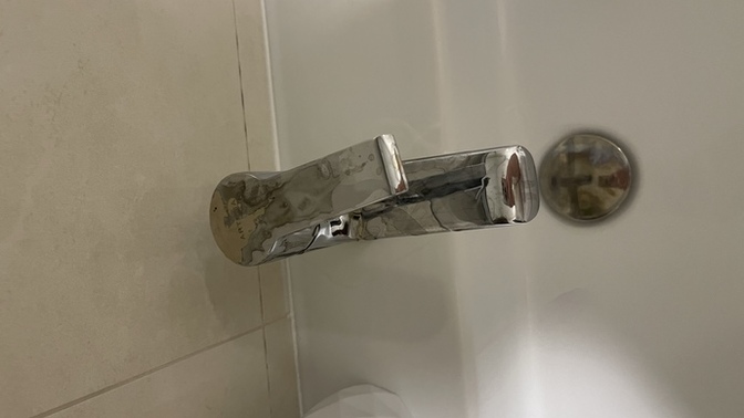 Banyo musluğu lekesi nasıl çıkar?