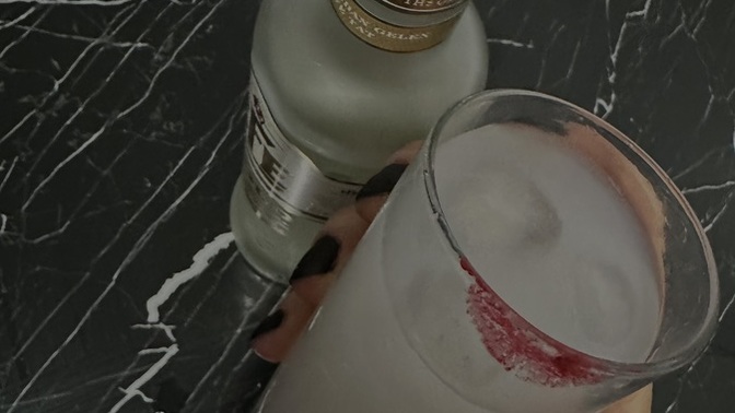 Sizce alkol aşk acısını geçirir mi?