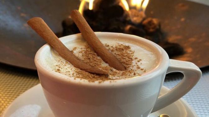 Kış günlerinde sıcak salep sever misiniz?