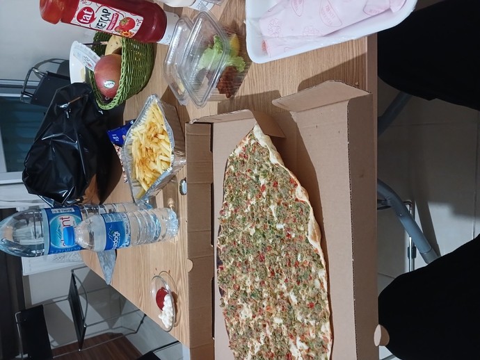 Yemek siparişi verdim soğuk geldi zehirlenir miyim?