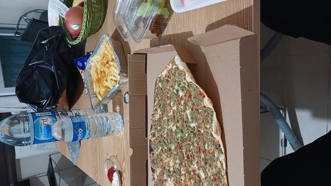 Yemek siparişi verdim soğuk geldi zehirlenir miyim?