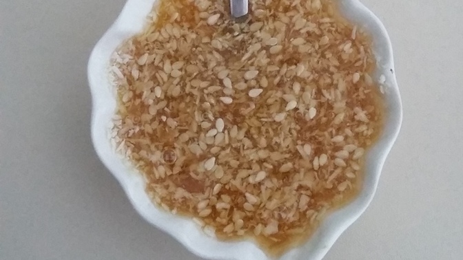 Çılgın bir gıda deneyi yaptım, balın i̇çine zencefil, susam, kokonat koydum bakalım yedikten sonra ne olacak, nasıl olmuş?