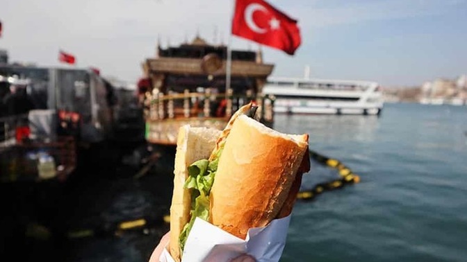 Pepsi Max-Bot onayladı! Kokoreç, Türk mutfağına aittir dedi. Yapay zekaya katılıyor musunuz?