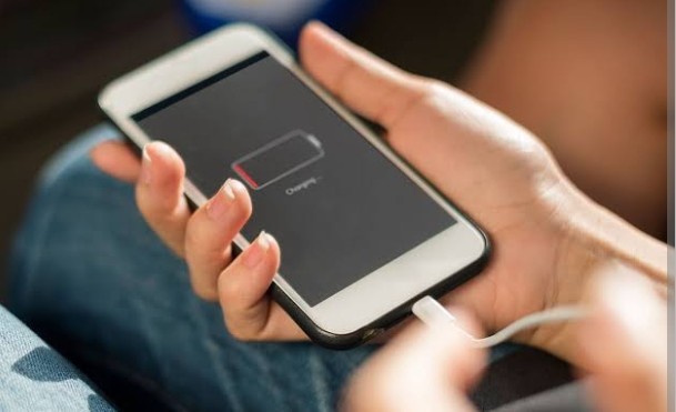 Telefonunuzu ne sıklıkla şarja takıyorsunuz?