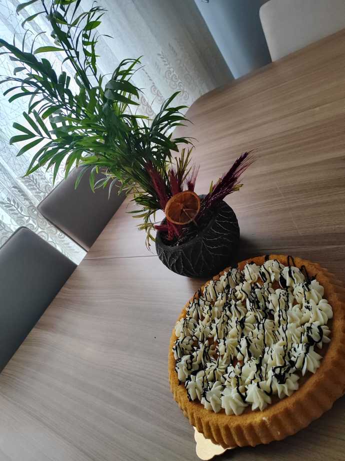 Merhabalar.. Sizlere bu kekten ikram eder miyim söyleyeyim mi?