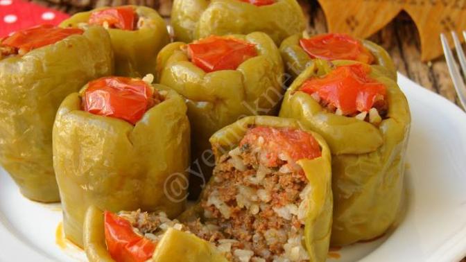 Biber dolmasını mı, yoksa kabak dolmasını mı tercih edersiniz?