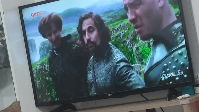 Tv'de film izlemeyi seviyor musunuz?