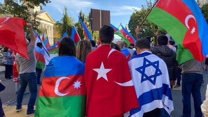 İsrail'i Türklere dost olarak gören var mı?
